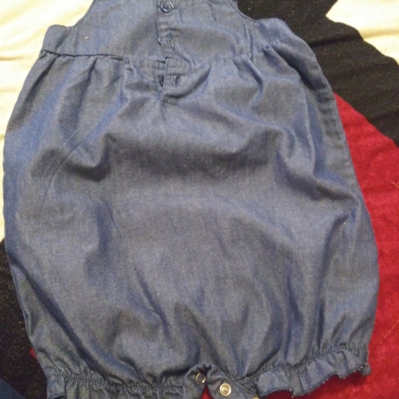 Calvin Klein - Picture 4 of 4